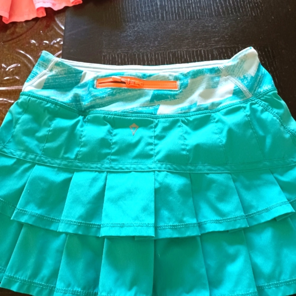 Ivivva girls tennis skirt sz 10